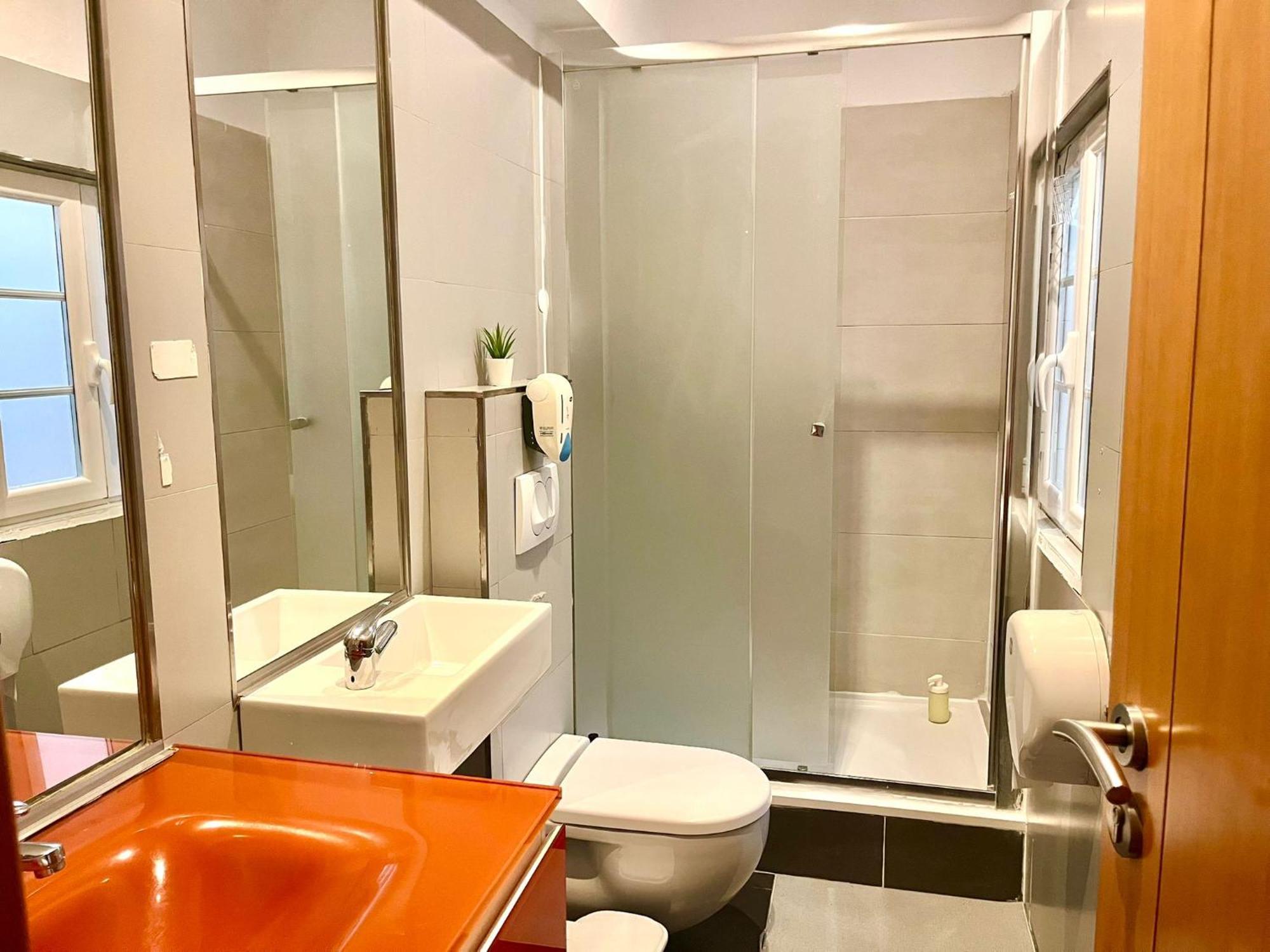 3 Bedroom, 2,5 Bathroom - Bairro Alto Residence Lisboa Dış mekan fotoğraf